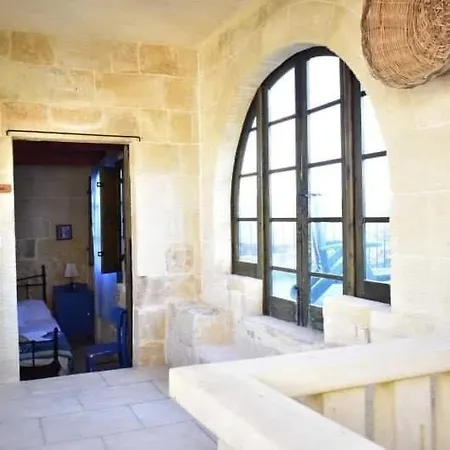 Villa Ta'salvu U Marija Farmhouse Munxar
